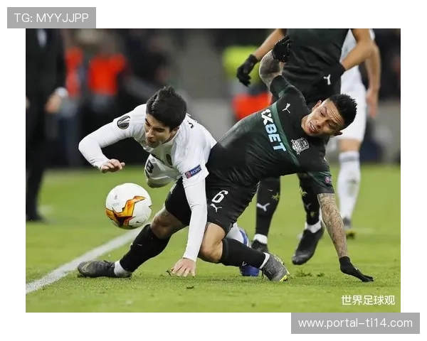 瓦伦西亚对阵皇马：年轻小将卡雷拉斯穿裆射门打破僵局